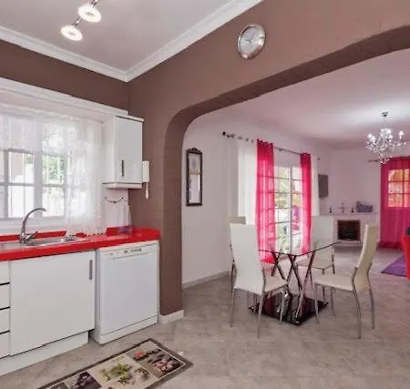 La - Sara Vacation Apartamento
